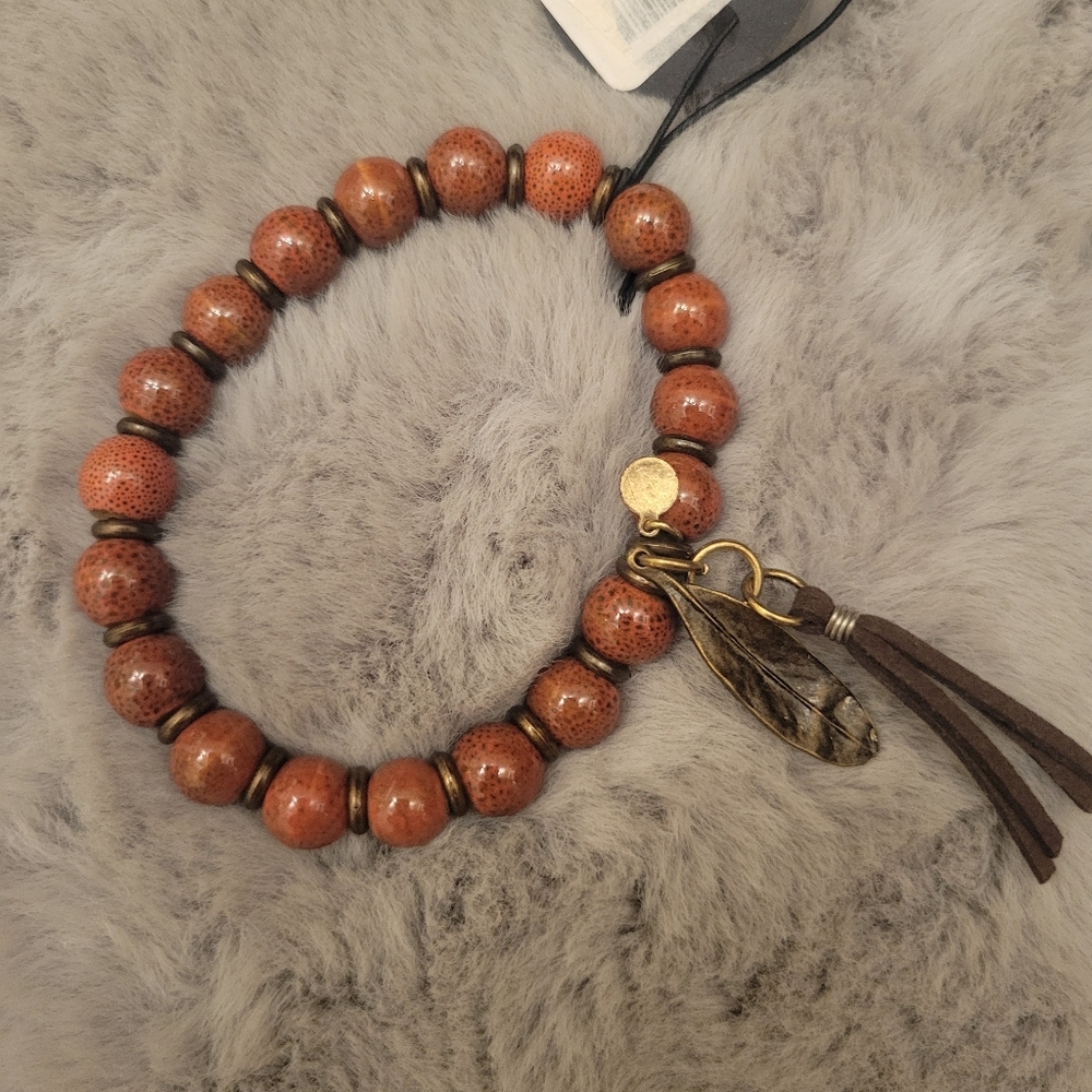 Red Dotted Bead Bracelet with Fringe and Metal Feather G MAN - Picture 6 of 6